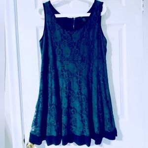 STYLE & CO. Women’s Black & Gray Lace Sleeveless Top-dress 56% Cotton Size L